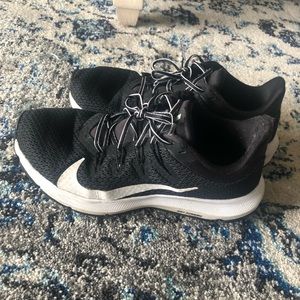 Worn Womens Nike Quest running sneakers, size 5.5